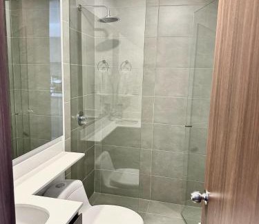 Campin Apartment | U-GO Edificio Manzana 3 al lado del Movistar Arena, el Camping y parque Simon Bolivar