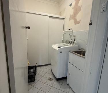 Carlingford House | U Room