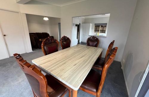 Carlingford House | U Room