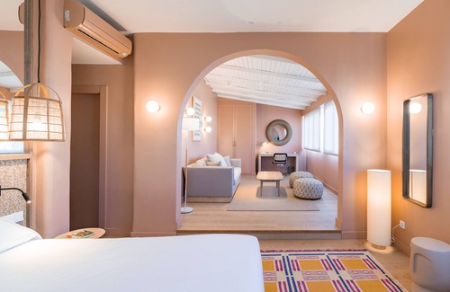 Central District Hotel | U-Sense Granada Centro
