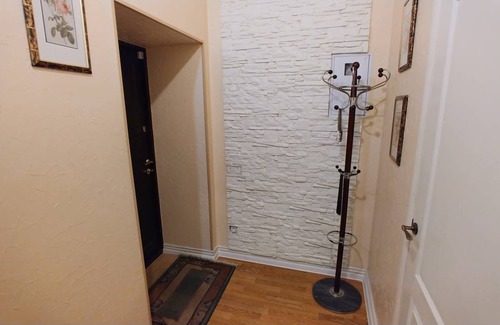 Shevchenkivs'kyi District Apartment | 53 m² Apartment ∙ 2 bedrooms ∙ 4 guests
