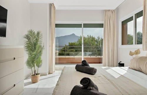 Nueva Andalucia Apartment | Ubicación y vistas panorámicas en Nueva Andalucía - MAGNA MARBELLA 108