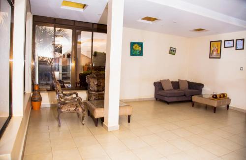 Kampala Hotel | UBUNTU PALACE HOTEL - RUNATI