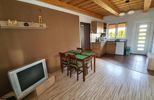 Velky Slavkov Apartment | Ubytovanie Saška