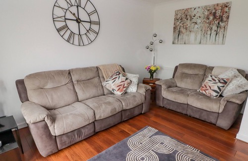 Llanfyrnach Cottage | UCHELDIR, pet friendly, country holiday cottage in Llanfyrnach