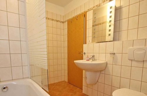 Hohenlychen Apartment | UCK 1122 - Zi little break - holiday guest house directly at the Zenssee Lychen UCK 1120