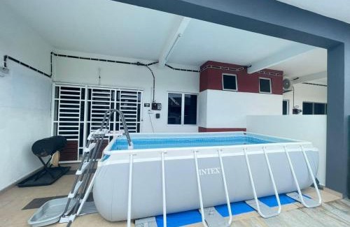 Taman Bayu House | Ucu Homestay Teluk Kemang