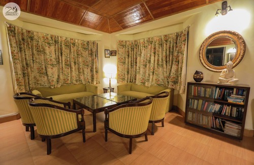 Naddi Hotel | Udechee Huts Hotel