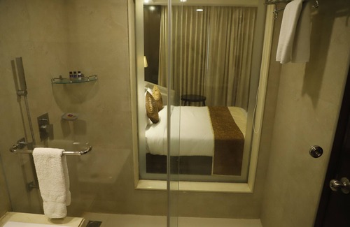 Sat Bari Hotel | Udman By Ferns N Petals, Chattarpur