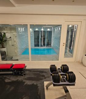 Obersendling Apartment | UG Neubau - Pool Gym Sauna extra buchbar