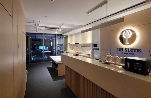 Jungnim-dong Hotel | UH Suite The Seoul