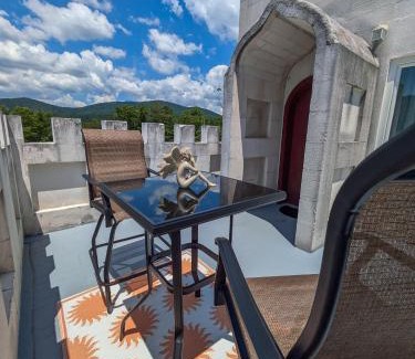 Helen Bed & Breakfast | Uhuburg Castle