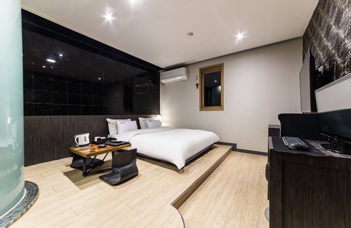 Uijeongbu Hotel | Uijeongbu Ellie