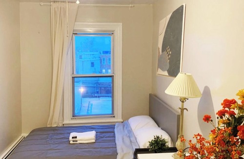 Spruce Hill House | UInn-At UPenn; 3A; living on the UPenn campus
