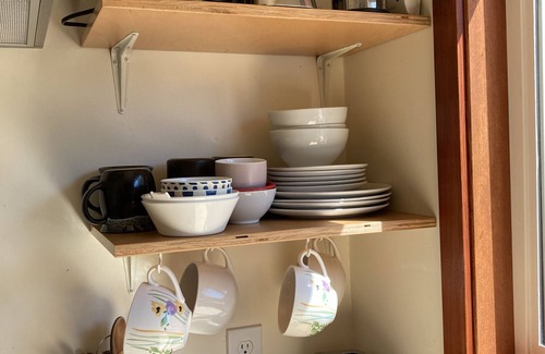 Nevada City Cottage | Ulee’s Gold: Cozy Cottage + Loft + Pet-Friendly