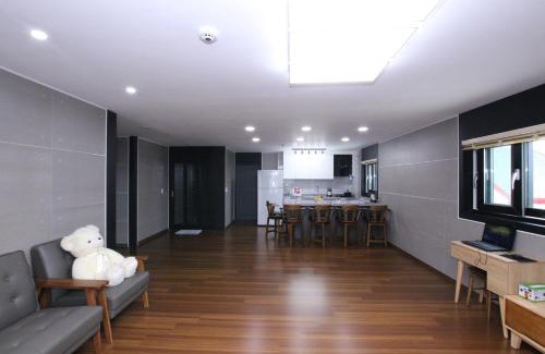 Uljin House | Uljin Blue Ara B pension