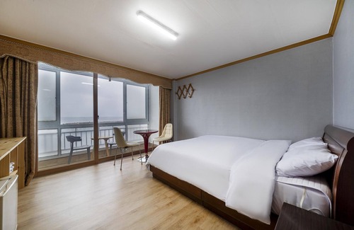 Uljin Hotel | Uljin Haedoji