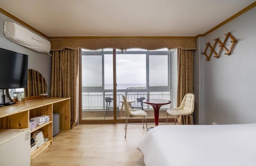 Uljin Hotel | Uljin Haedoji