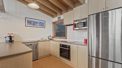 Hotham Heights Apartment | Ultima Big White