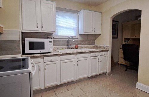 Akron House | Ultimate Akron Convenience: 3 Bed 2 Bath in North Hill Area