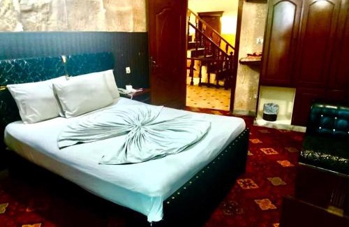 G-8 Sector Hotel | Ultimate Ballagio G-8