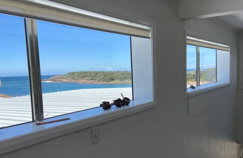 Boat Harbour House | Ultimate Beach House, 19a Graham Street - views , peace & quiet