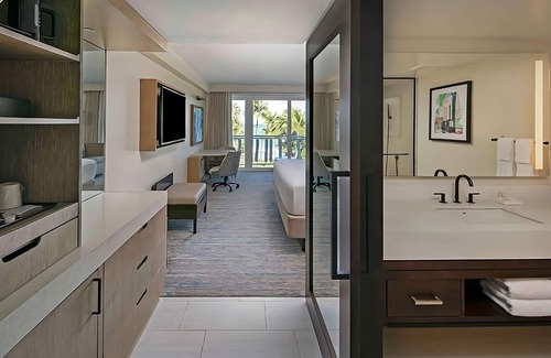 Isla Verde Hotel | Ultimate Beachfront Retreat Starts Here: Couple Room w/Balcony and Pool Access