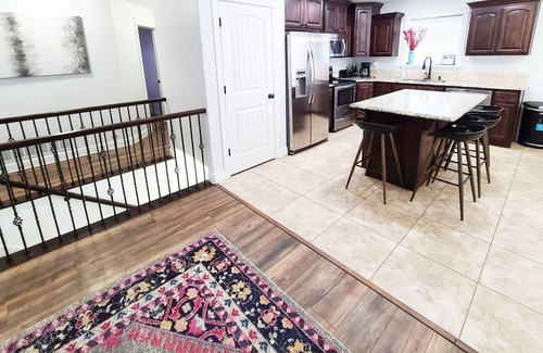 Idaho Falls House | Ultimate Family and Friend Home 5 br 3 ba - 14+ Guests - HUGE TV!