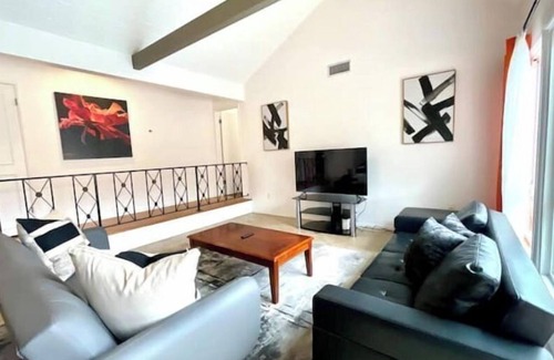 Placentia House | Ultimate Family House Near Disney! w/ Bounce House