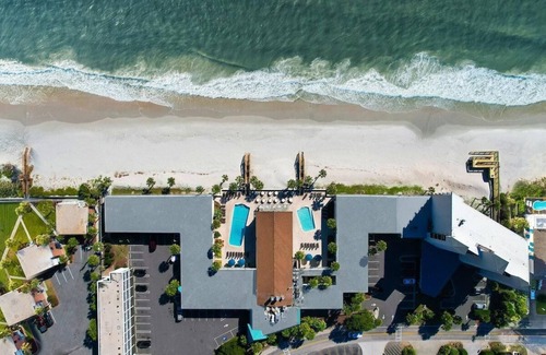 Litchfield by the Sea Apartment | Ultimate Getaway Resort View King Room 1st Flr
