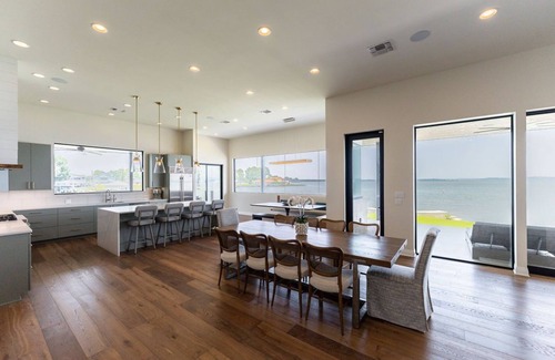 Granite Shoals House | Ultimate Lake Escape: Chef’s Kitchen, Gym, Boat Slip & 900 Ft of Swimmable Shore