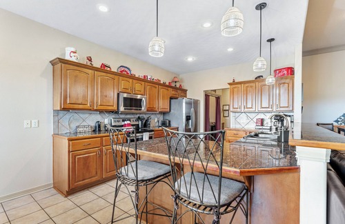 Branson West Villa | Ultimate Luxury Retreat: 5-Bedroom Villa at Stonebridge Resort