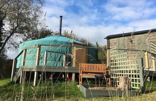 Lampeter Cabin | Ultimate Luxury Yurt Experience With Firepit- Willow Yurt