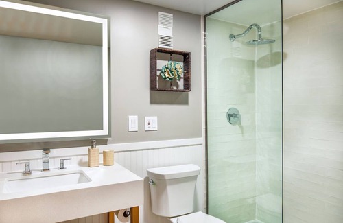 Ocean City Hotel | Ultimate Ocean City Retreat | Charming City View Stay Ideal for Couple Stay