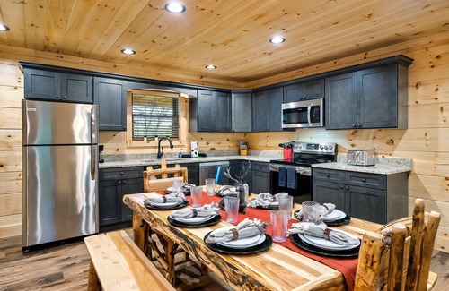 Sevierville Cabin | Ultimate Privacy! Hot Tub and Fun Game Room