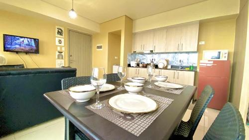 Pasay Apartment | Ultimate relaxation with stunning view of Manila staycation
