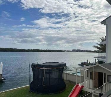 Paradise Point House | Ultimate waterfront Mansion