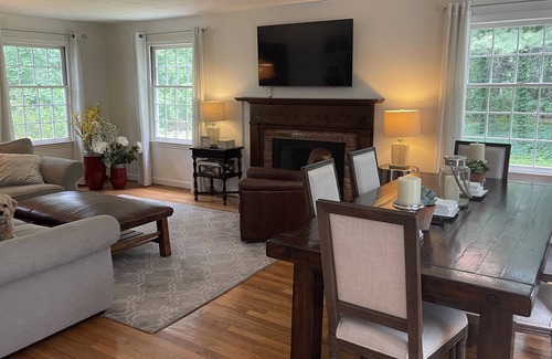 West Simsbury House | Ultimate West Simsbury 5 Bedroom House Rental with Private Pool and Outdoor Spa