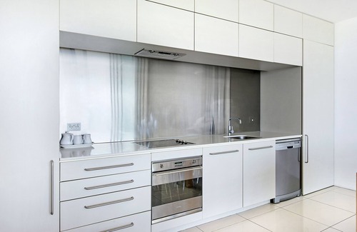 Broadbeach Hotel | ULTIQA Air On Broadbeach