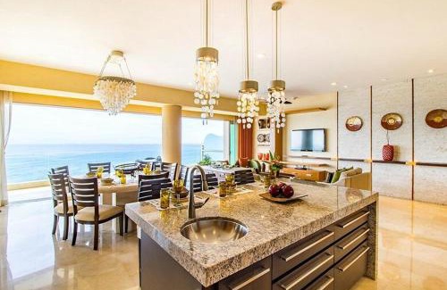South Shore Hotel Area Apartment | Ultra 3 BR Suite at Garza Blanca Resort