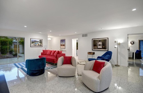 Deep Well Ranch House | Ultra-Chic LUXE Mid-Century Estate- Resort Like Pool, Spa, Firepit, Outdoor Kitchen 3BED/3BATH