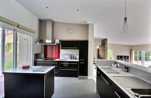 Cosnac Villa | Ultra-contemporary house in a quiet area with pool close to touristic sites
