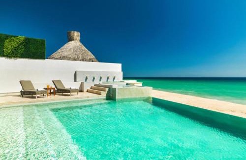 San Jose del Cabo Villa | Ultra Exclusive Beachfront Villa Just Steps from the Sand with Butler Included