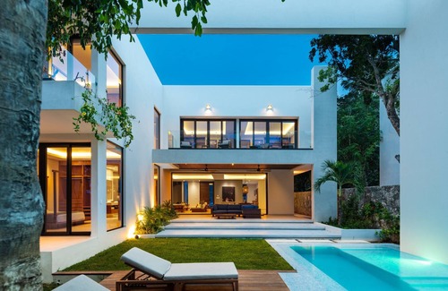 Costa Maya Villa | Ultra-Lux 5-Bedroom Oceanfront Escape with Infinity Pool