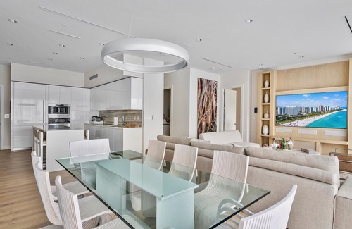 South Beach Apartment | Ultra Luxe 2/3.5 Ocean View Penthouse at 1 Hotel