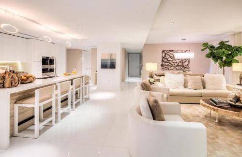 South Beach Resort | Ultra Luxe Direct Ocean Penthouse at 1 Hotel