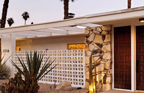 Indian Canyon House | Ultra-Luxe Mid-Century Estate - Pool, Spa, Sauna, Firepit, Views, 3BD 3BTH