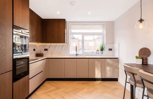 Swiss Cottage Apartment | Ultra Luxury Central London 3bed Apartment