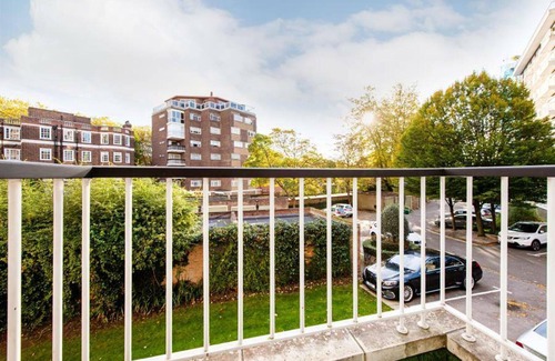 Swiss Cottage Apartment | Ultra Luxury Central London 3bed Apartment