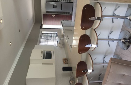Robertsham House | Ultra modern and luxurious self catering villa- safe and secure, central